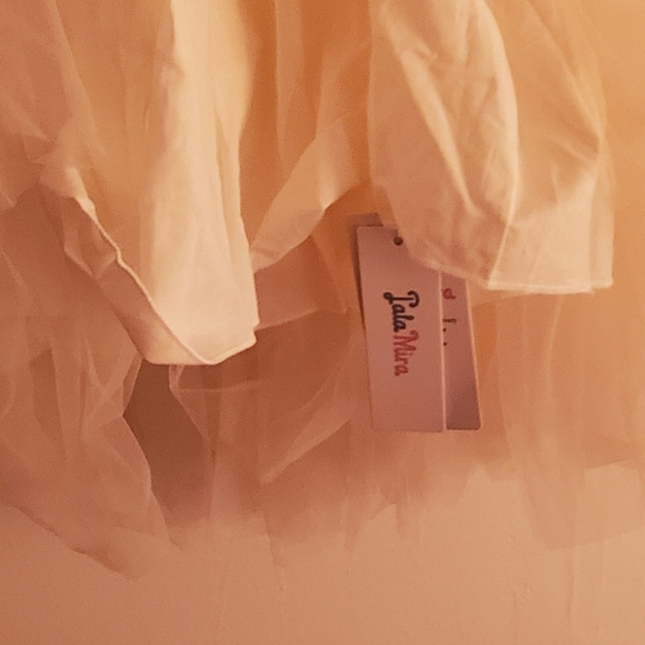 Little Girl Elegant Lace Dress - Picture 7 of 8